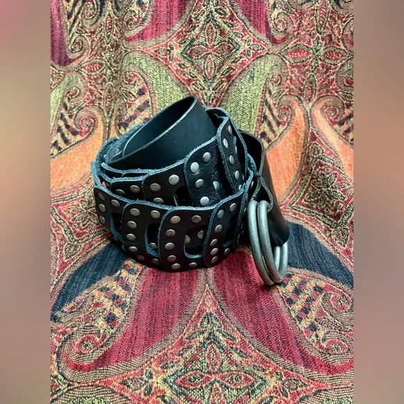 Y2K NWOT Studded Black Leather Belt- Size M/L - Picture 1 of 7